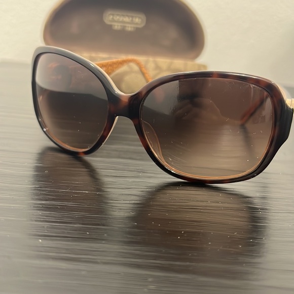 Coach Sunglasses with Case and Switchable Side Pieces - Picture 8 of 9